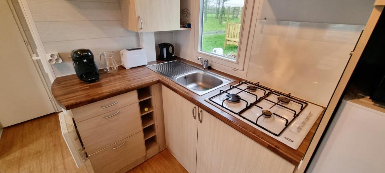 Mobil Home 5 Personnes - Vendee - Puy Du Fou - Climatise La Boissiere-de-Montaigu Esterno foto